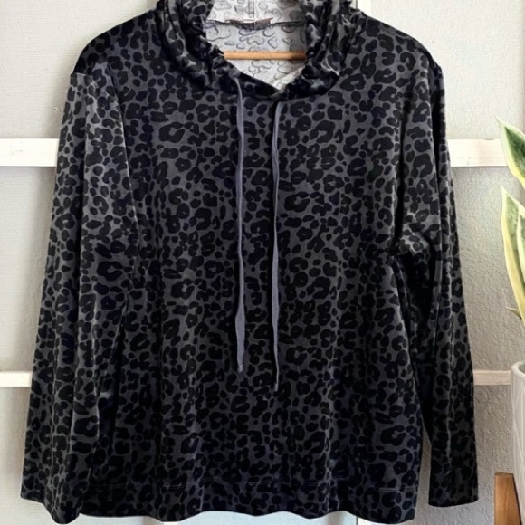 LOFT Tops - Loft xxl Leopard hoodie sweatshirt popover